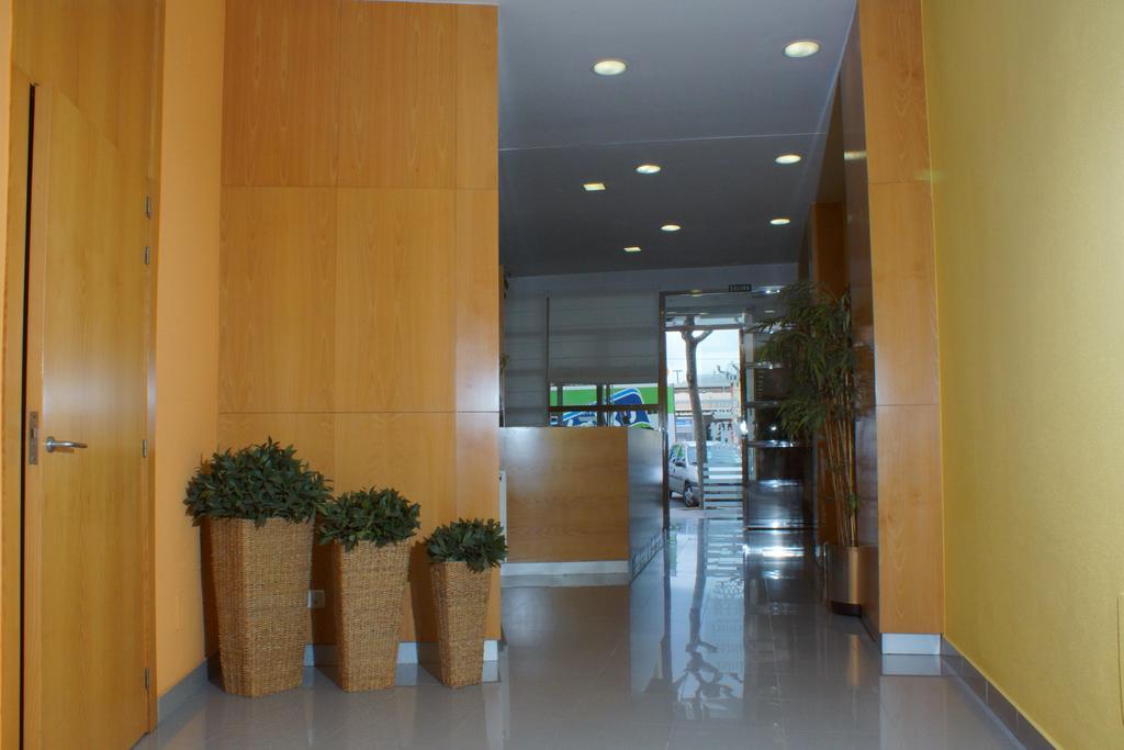 Iraipe Achuri Auto Check-In Miranda de Ebro Bagian luar foto